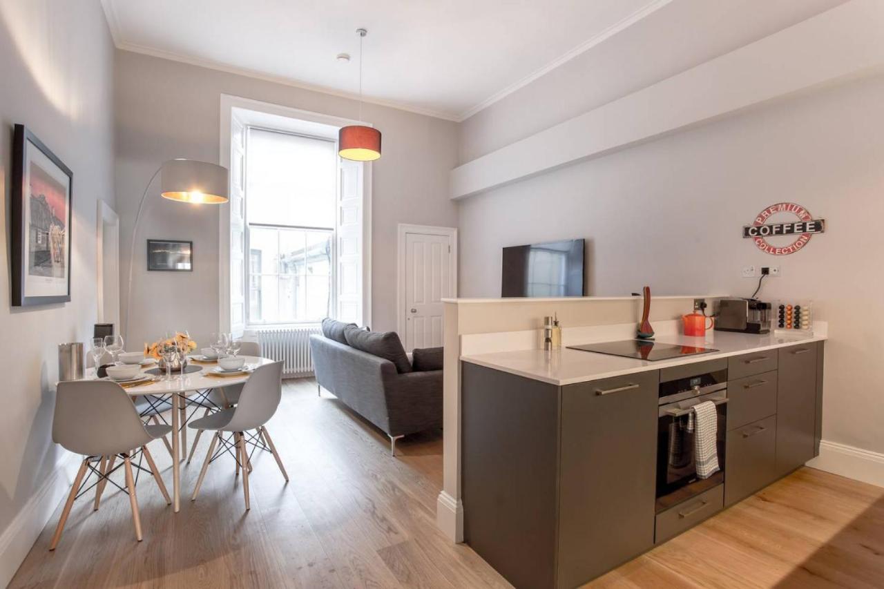 Altido Stylish 1-Bed Flat In The Heart Of New Town Apartamento Edimburgo Exterior foto